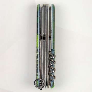 Ніж Victorinox Swiss Army Huntsman Zodiac Зелений дерев'яний дракон