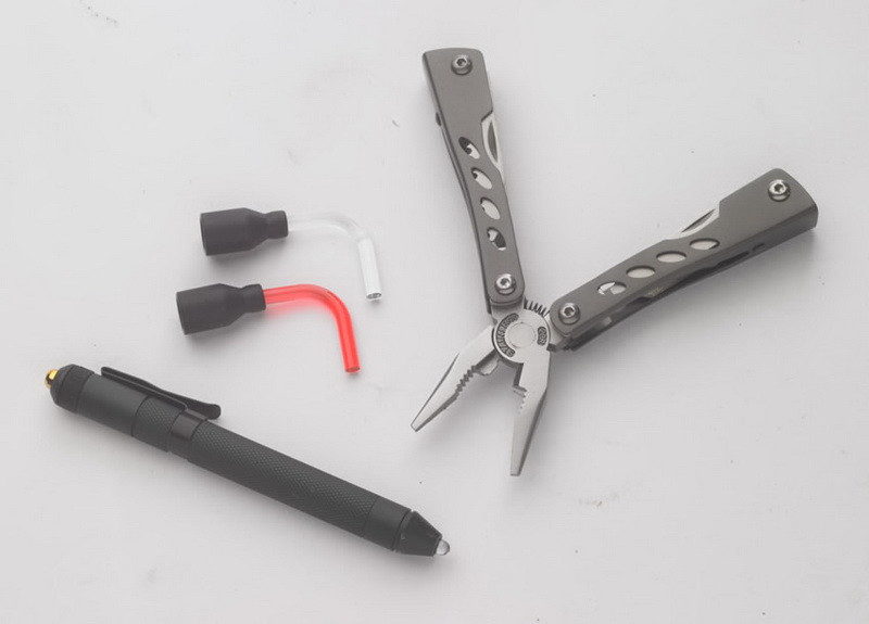 Фонарь-ручка Browning + мультитул