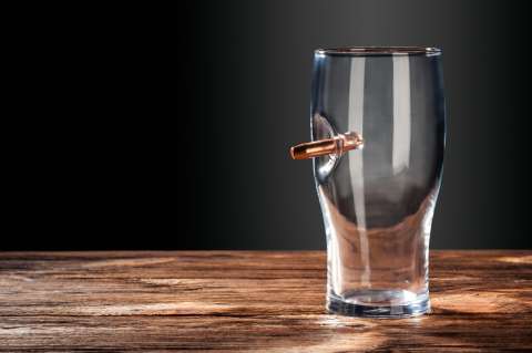 Келих пивний з кулею