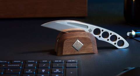 Набір з двох ножів Ocaso "Duo Desk Knife Wharncliffe" із підставкою з деревини горіха