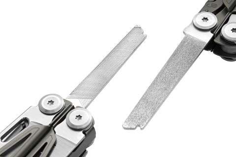 Мультитул Rocktol SK02 19-в-1 з титановим покриттям та нейлоновим чохлом в подарунковій коробці