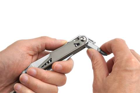 Мультитул Rocktol SK02 19-в-1 з титановим покриттям та нейлоновим чохлом в подарунковій коробці