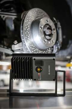 Ліхтар-прожектор LedLenser IF4R з функцією PowerBank, заряджається, 2500/1000/200