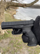 Пневматичний пістолет Umarex Beretta APX Blowback кал.4,5мм