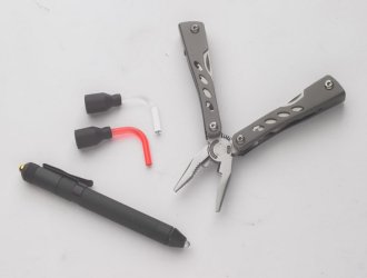 Фонарь-ручка Browning + мультитул